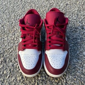 Nike Air Jordan 1 Low “Cardinal Red” sneakers